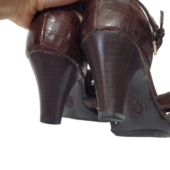 Sofft | Strappy Crocodile Texture Leather Ankle Strap Heels - Picture 10 of 11